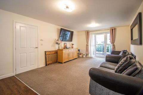 2 bedroom flat for sale, Artillery Avenue, Shoeburyness SS3