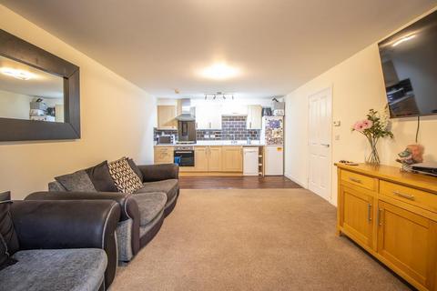 2 bedroom flat for sale, Artillery Avenue, Shoeburyness SS3