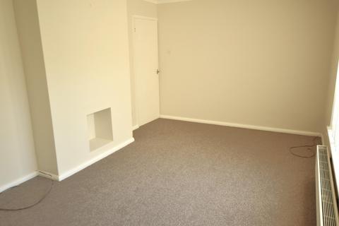 2 bedroom flat to rent, Empingham Road, Stamford, PE9