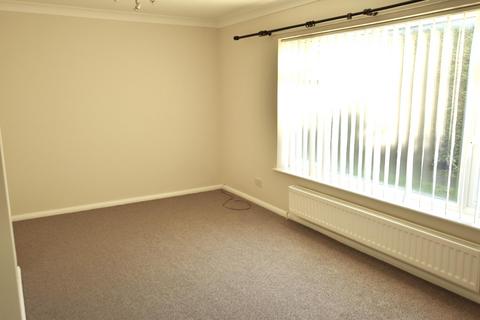 2 bedroom flat to rent, Empingham Road, Stamford, PE9