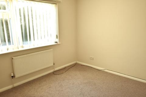 2 bedroom flat to rent, Empingham Road, Stamford, PE9