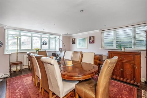 6 bedroom detached house for sale, Hallsland Way, Hurst Green, Oxted