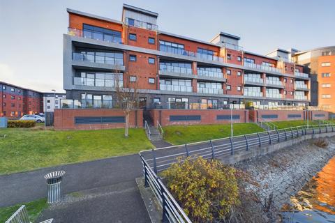 2 bedroom flat to rent, Cardon Square, Renfrew PA4