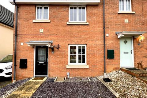 3 bedroom semi-detached house for sale, Siskin Street, Stowmarket, IP14