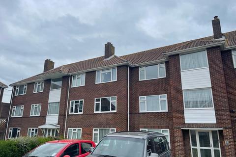 2 bedroom flat to rent, Bedfordwell Court, Eastbourne