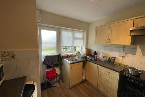 2 bedroom flat to rent, Bedfordwell Court, Eastbourne