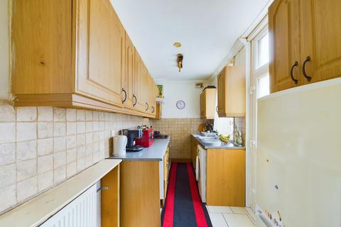 2 bedroom terraced house for sale, Bolton Road, Leicester LE3