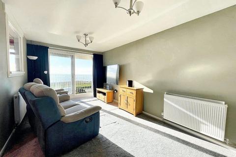 1 bedroom flat for sale, Marine Court, The Esplanade, Telscombe Cliffs, BN10 7HT