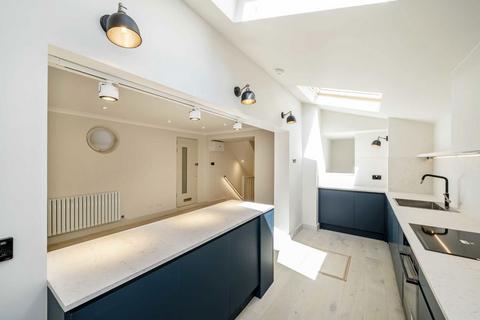 1 bedroom flat for sale, Salisbury Mews, London SW6