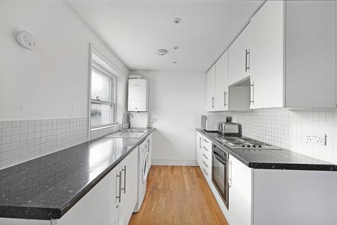 2 bedroom flat for sale, Highbury Grove, N5