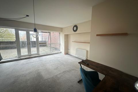 2 bedroom flat to rent, Rope Walk, Ipswich IP4