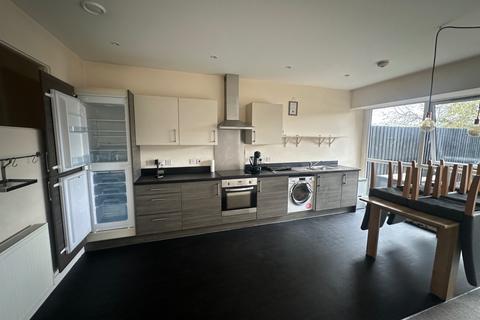 2 bedroom flat to rent, Rope Walk, Ipswich IP4