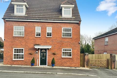 5 bedroom detached house for sale, Lowland Close, Broadlands, Bridgend . CF31 5BU