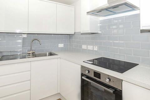 1 bedroom flat to rent, Egerton Road, Twickenham TW2