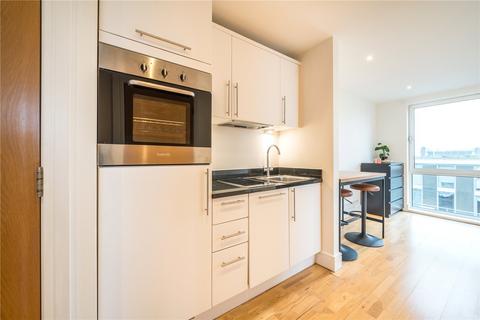 Studio to rent, Indescon Square, London E14