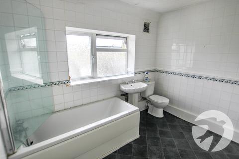 213 Kingsground, London, SE9 5ET
