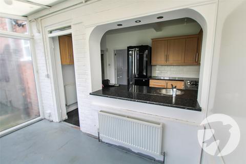213 Kingsground, London, SE9 5ET