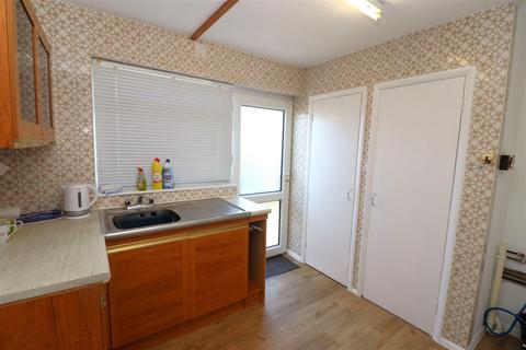 2 bedroom detached bungalow for sale, Southlea, Braunton