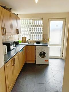 1 bedroom end of terrace house to rent, Hobart Road, Tilbury RM18