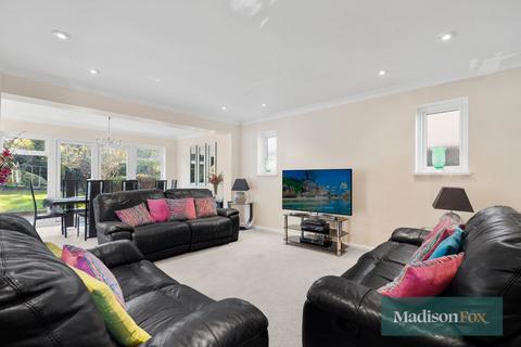 3 bedroom detached house for sale, Newlands Road, Woodford Green IG8