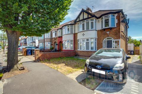 3 bedroom end of terrace house for sale, Stanley Avenue, Greenford, UB6