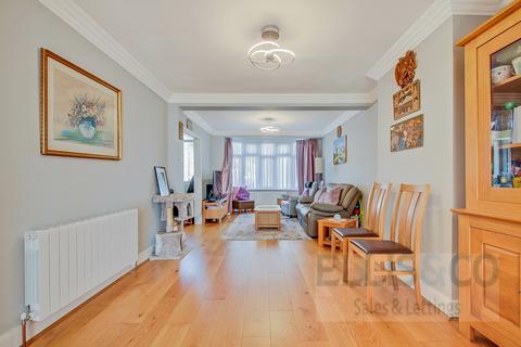 3 bedroom end of terrace house for sale, Stanley Avenue, Greenford, UB6