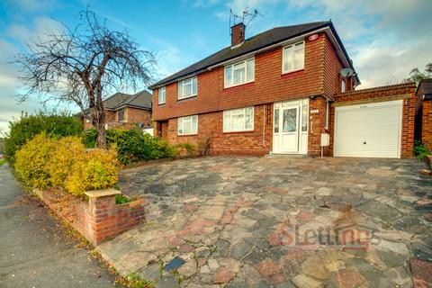 3 bedroom semi-detached house to rent, Park Avenue, Bushey, Hertfordshire