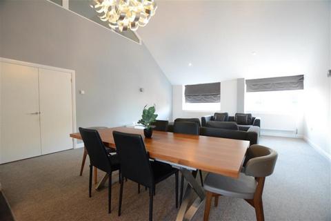 3 bedroom penthouse to rent, , St. Marys Gate, NG1