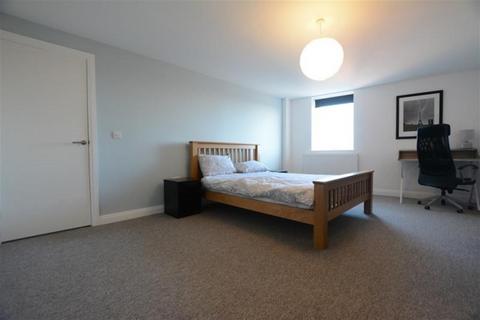 3 bedroom penthouse to rent, , St. Marys Gate, NG1