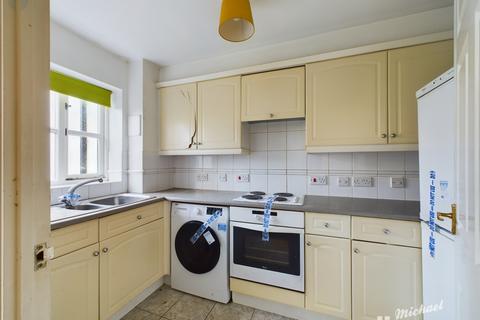 2 bedroom flat for sale, Whitehead Way, Aylesbury, Buckinghamshire