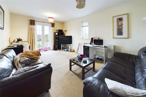 2 bedroom flat for sale, Redgrave Court, Wellingborough NN8