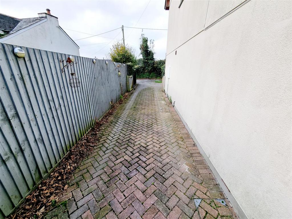 Driveway.jpg