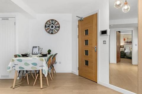 1 bedroom flat for sale, Woking,  Surrey,  GU22