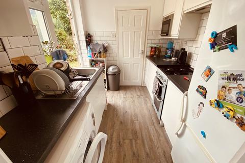 undefined, Maidstone Road, London N11