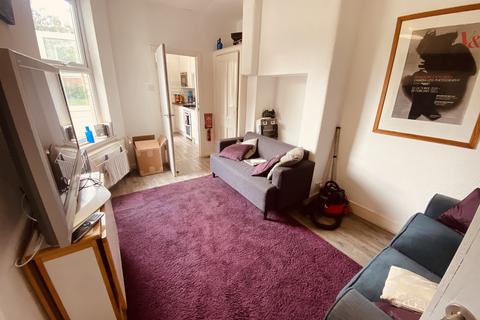 undefined, Maidstone Road, London N11
