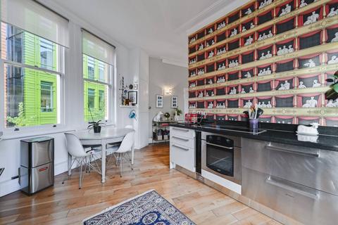 1 bedroom flat for sale, Shaftesbury Avenue, Covent Garden, London, WC2H