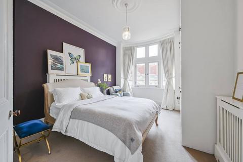 1 bedroom flat for sale, Shaftesbury Avenue, Covent Garden, London, WC2H