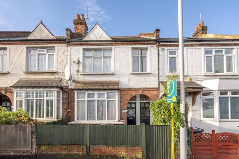 3 bedroom flat for sale, Morden Road, South Wimbledon, London, SW19