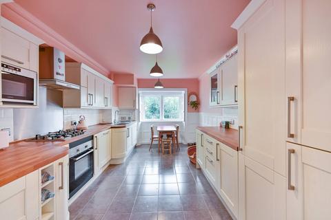 3 bedroom flat for sale, Coombe House, Kingston, Kingston upon Thames, KT2