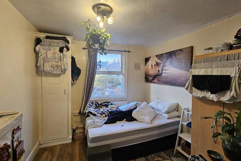 91 Cobbold Road, London, NW10 9SU