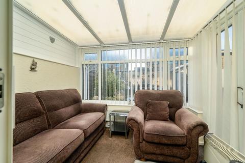 3 bedroom semi-detached house for sale, Morley, Leeds LS27