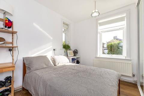 21 Overdown Road, London, SE6 3ER