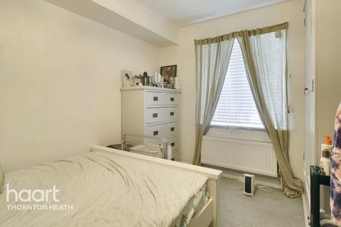 21 Fiveacre Close, Thornton Heath, CR7 6AS