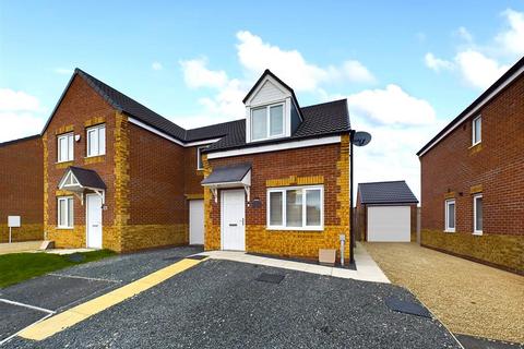 3 bedroom semi-detached house for sale, Rollyway Gardens, Blyth