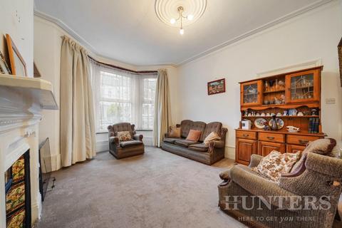55 Rathcoole Avenue, London, N8 9LY