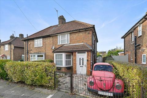 3 bedroom semi-detached house for sale, Saxon Drive, London, London, W3 0NT