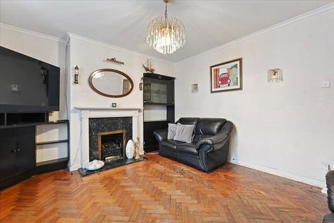 3 bedroom semi-detached house for sale, Saxon Drive, London, London, W3 0NT