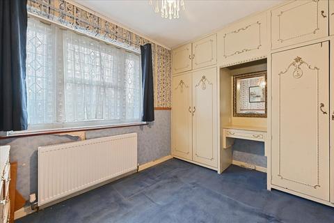 3 bedroom semi-detached house for sale, Saxon Drive, London, London, W3 0NT