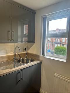 1 bedroom ground floor flat to rent, Egerton Road, Manchester M14