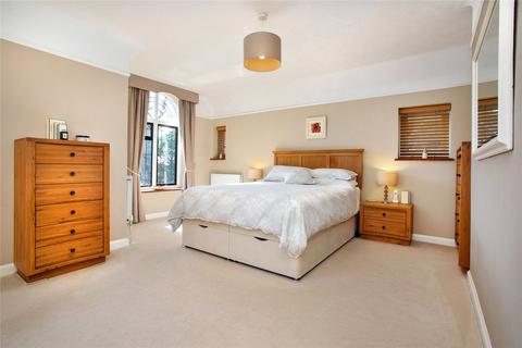 5 bedroom detached house to rent, Woodlands, Hove, BN3